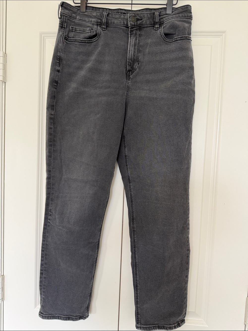American Eagle Outfitters Straight Ankle Jeans